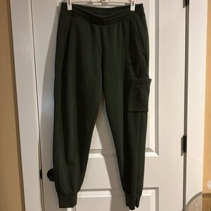 men’s puma cargo jogger dark green size L